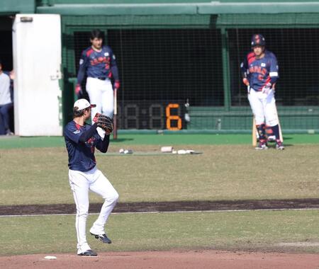 　ピッチクロックで投げる中日・高橋宏斗（撮影・佐々木彰尚）