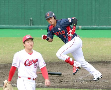 侍・佐々木 鮮烈デビュー「9番・一塁」でフル出場 憧れ巨人・岡本から称賛の言葉「本当に自信になった」