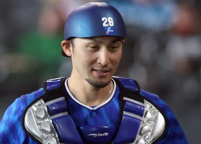 DeNA・伊藤光がFA権を行使 12球団からオファー待つ/野球 