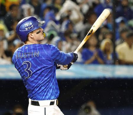 オースティンが退団 DeNA、昨季首位打者
