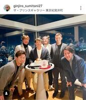 西武・炭谷のインスタグラム（＠ｇｉｎｊｉｒｏ＿ｓｕｍｉｔａｎｉ２７）から