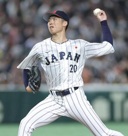 　韓国打線を相手に力投する曽谷（撮影・西岡正）