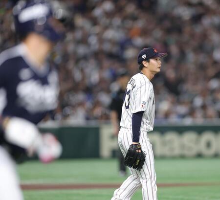 　４回、宋成文にソロを浴びた森浦（撮影・西岡正）