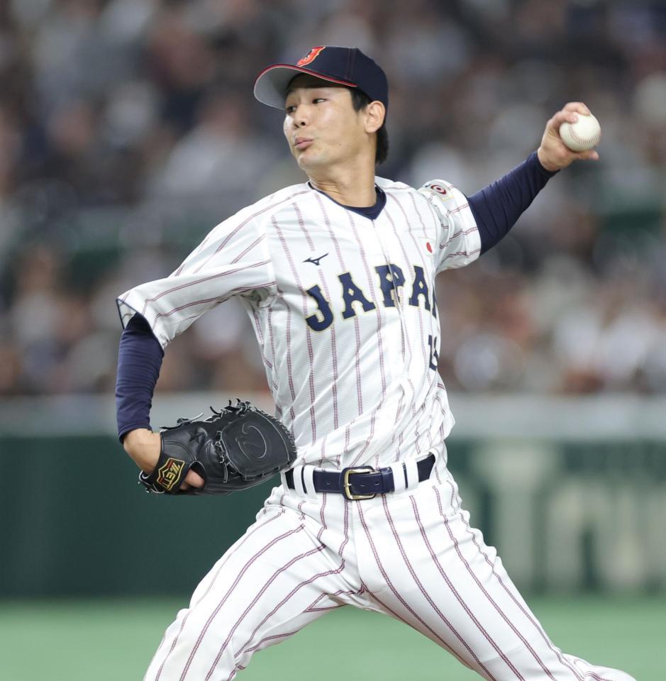 　４回から２番手で登板する森浦（撮影・西岡正）