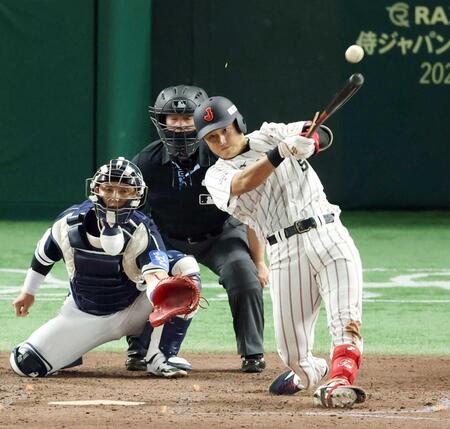 侍・佐々木　デビューでいきなり初安打初打点　初スタメン「９番・一塁」でカ～ン国撃ち