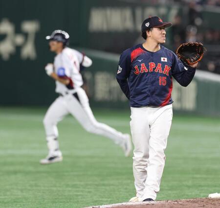 　９回、金周元に同点ソロを浴びた大勢（撮影・佐々木彰尚）