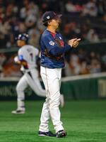 　９回、金周元（奥）に同点ソロを浴びた大勢