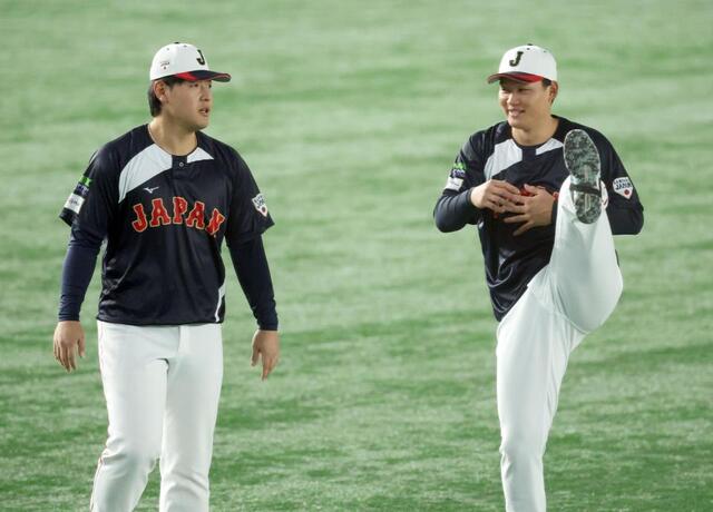 侍ジャパン 岡本和真がスタメン落ち 試合前練習では通常のフリー打撃