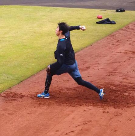 日本ハム・福島　フォーク改良でローテ定着へ　メッツ・千賀の“お化けフォーク”動画参考に