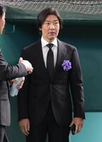 　参列した高橋尚成氏（撮影・西岡正）