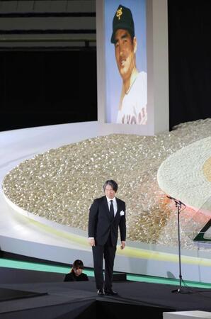 　長嶋茂雄さんへお別れの言葉を述べた松井秀喜氏（撮影・西岡正）
