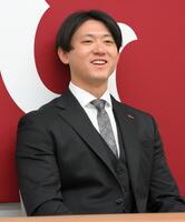 　契約更改を終え、今季を振り返る平内（撮影・伊藤笙子）