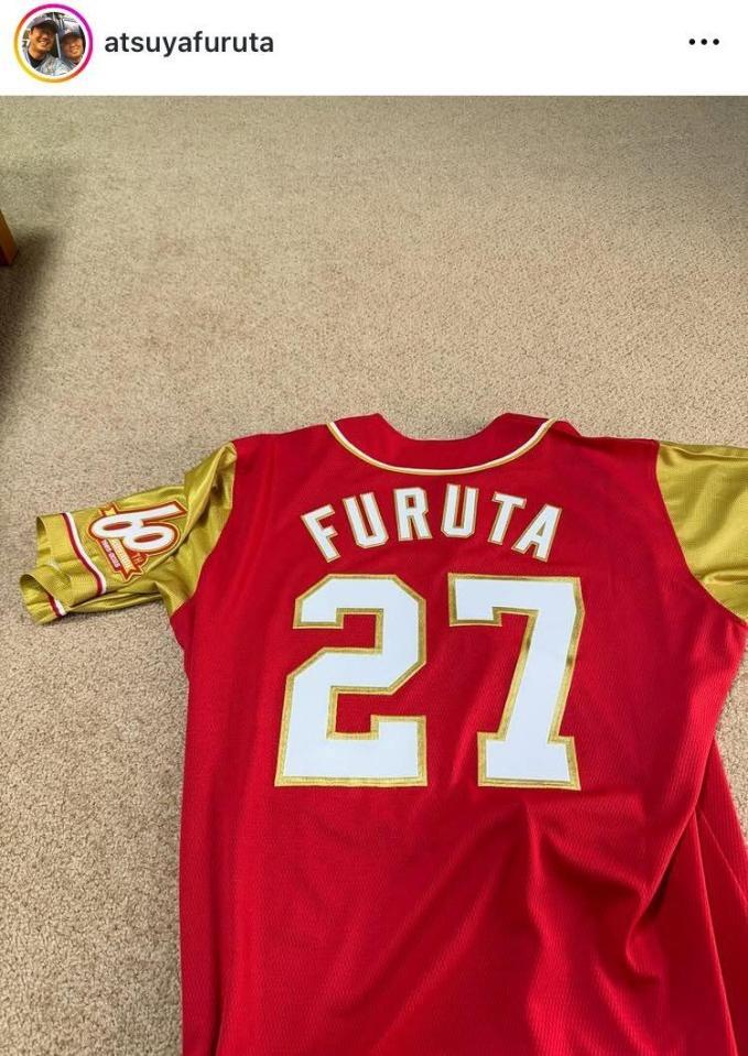 古田敦也氏インスタグラム（ａｔｓｕｙａｆｕｒｕｔａ）より