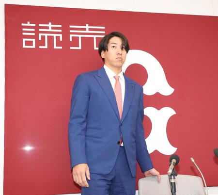 　会見に臨む大勢（撮影・佐々木彰尚）