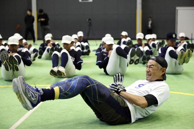 52歳イチロー氏 太もも肉離れ 走塁実演できず「自分に残念」九州国際