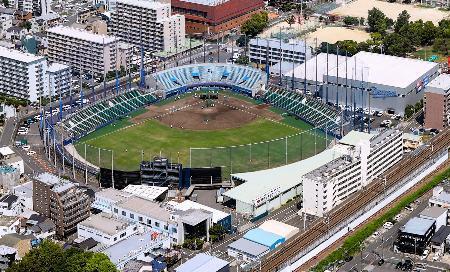 　ナゴヤ球場（中日新聞社提供）