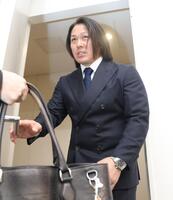 　契約更改を終えた甲斐（撮影・石井剣太郎）