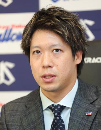 池山隆寛監督への思いを語ったヤクルト・山田哲人＝神宮球場（撮影・西岡正）