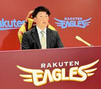 　契約更改を終えた小深田