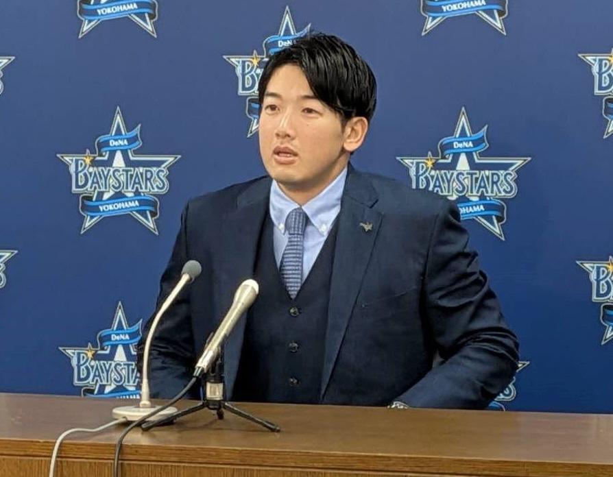 　契約を更改した山本