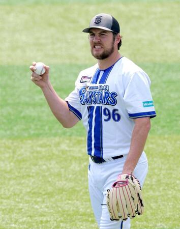 ＤｅＮＡ、助っ人一斉流出危機　バウアー＆ウィック退団、ケイ＆ジャクソンはメジャー復帰希望　補強急ピッチ