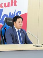 　契約更改交渉に臨んだ荘司