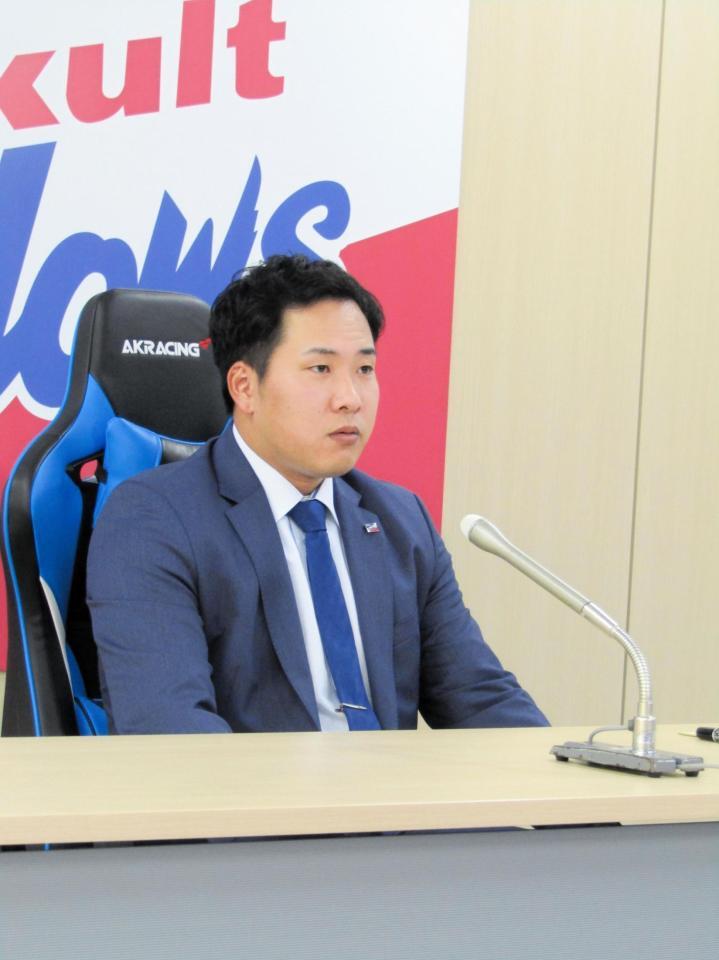 　契約更改交渉に臨んだ荘司