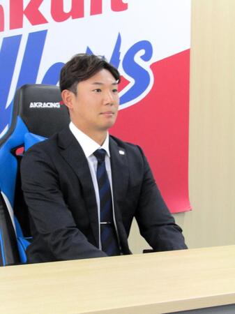 　契約更改交渉に臨んだ奥川