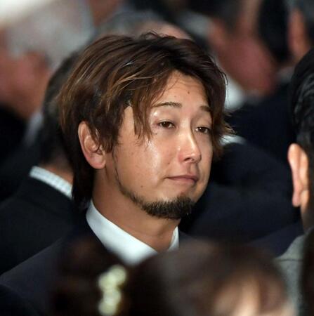 　法大ＯＢの前ＤｅＮＡ・三嶋一輝氏（撮影・佐藤厚）