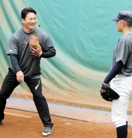 　「マー君ラボ２０２５」に参加し中学生に熱血指導を行う田中将