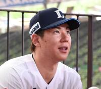 　西武・炭谷銀仁朗