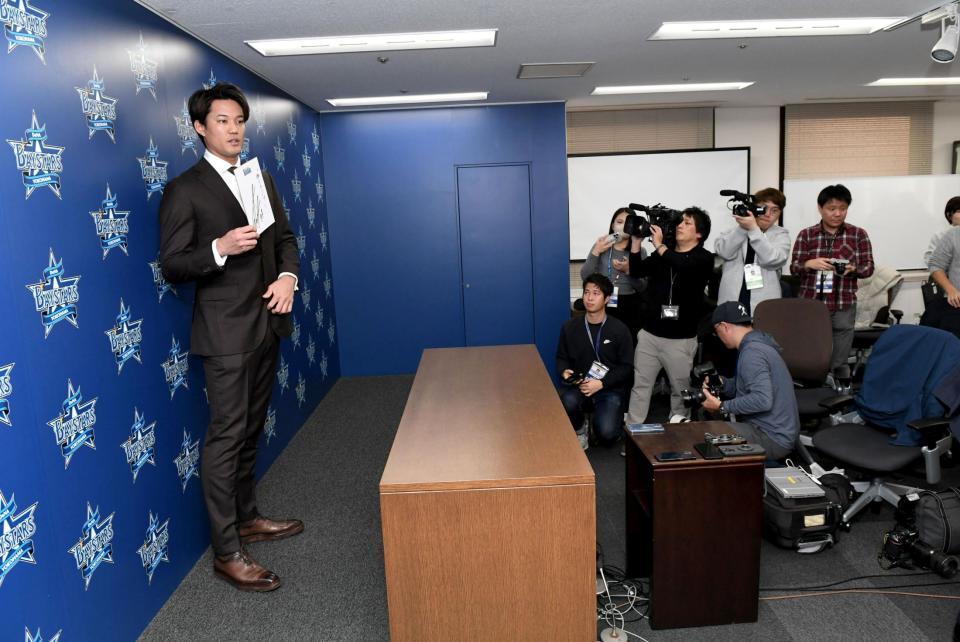 　来季の目標を「１８０イニング」に設定した藤浪（撮影・佐藤厚）