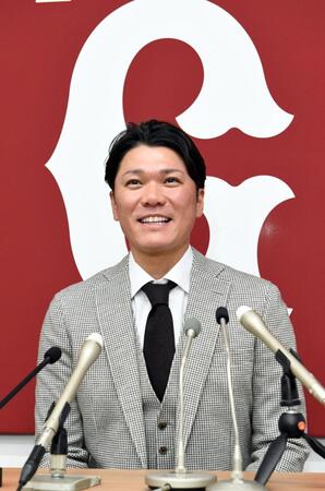 巨人・坂本勇人 ダウン提示の単年契約でサイン プロ20年目の来季へ決意「レギュラーでもう一回、長い時間グラウンドに立てるように」