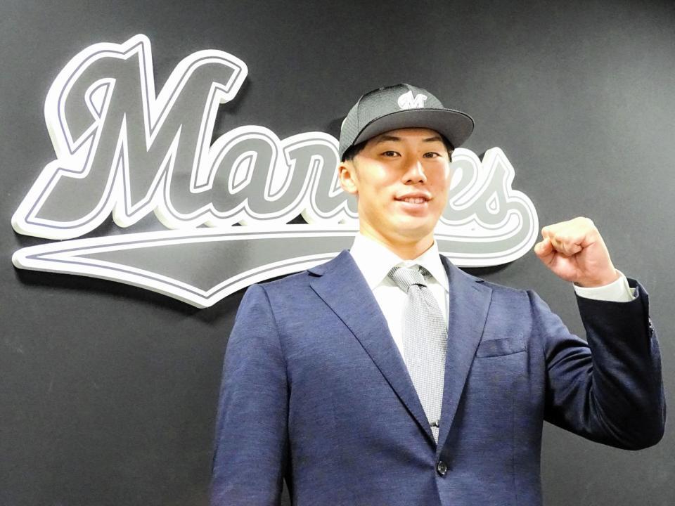 　入団会見した宮崎颯