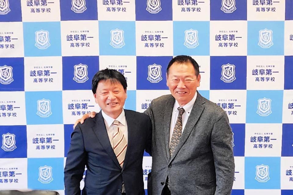 　岐阜第一の田所孝二監督からバトンを受けた神前俊彦氏