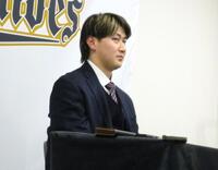 　契約更改交渉に臨んだ紅林