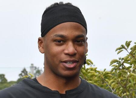 　アダム・ウォーカー