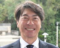 　高津臣吾氏