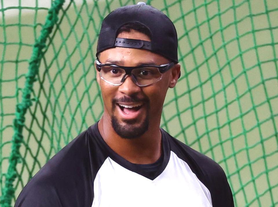 　ジョン・デュプランティエ