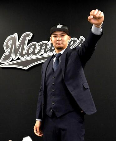 　新天地での活躍を誓う井上（撮影・佐藤厚）