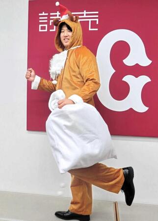 巨人・石塚“サカチョー魂”で高卒２年目ブレーク誓い　３０万増１２３０万円でサイン