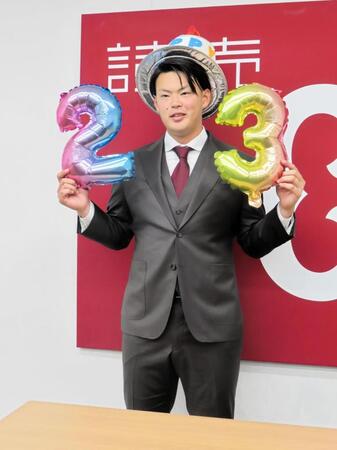 巨人・荒巻「自信につながった１年」２００万増１２００万円でサイン