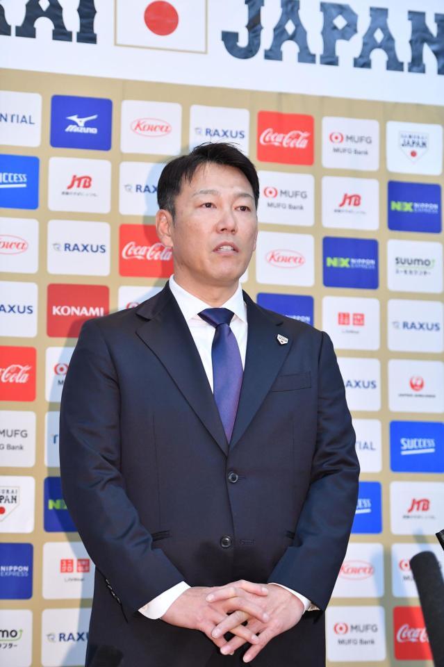 会見でＷＢＣメンバーを発表する侍ジャパン・井端弘和監督＝東京・品川プリンスホテル（撮影・開出牧）