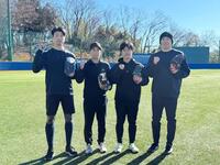 　創価大で始動した（左から）ヤクルトのドラフト３位・山崎、門脇、ヤクルト・小川、日本ハム・田中