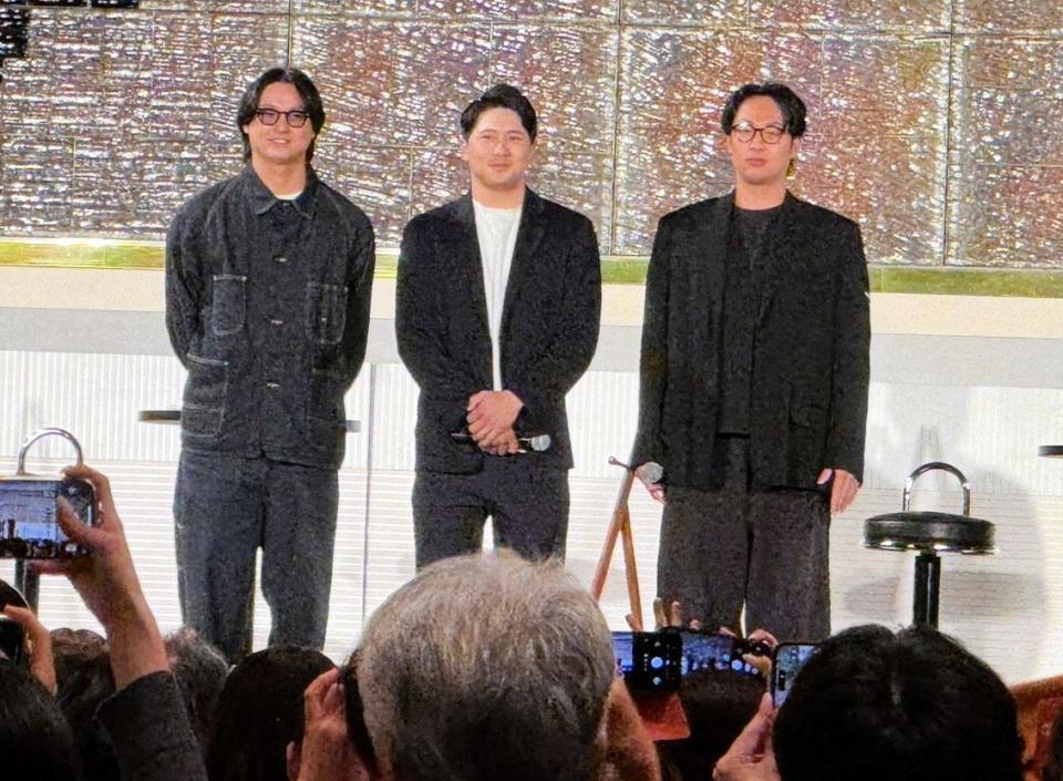 　丸が不在の中、トークショーを行った（左から）田中瑛、泉口、山崎（撮影・松井美里）