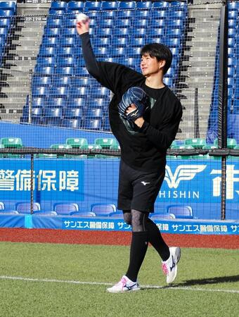 　自主トレを公開した唐川