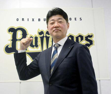 　会見で意気込みを語った馬殿新社長