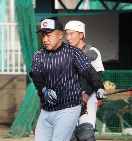 智弁学園・小坂監督　ブルージェイズ移籍の岡本は「６番サード」予想　阪神・前川は「１５本、２０本打てる」　教え子にエール