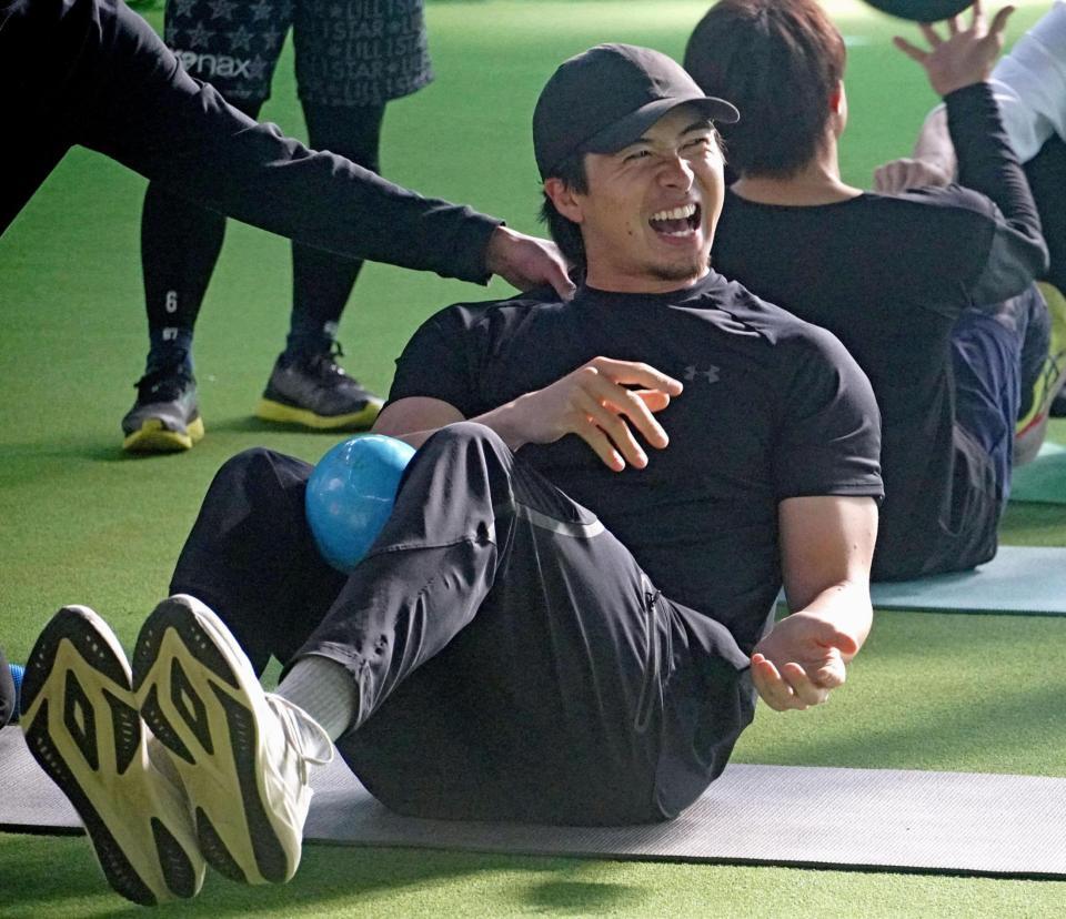 　トレーニングする上沢