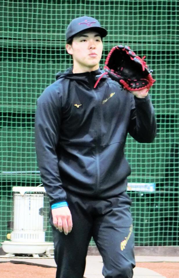 ブルペン入りした柴田